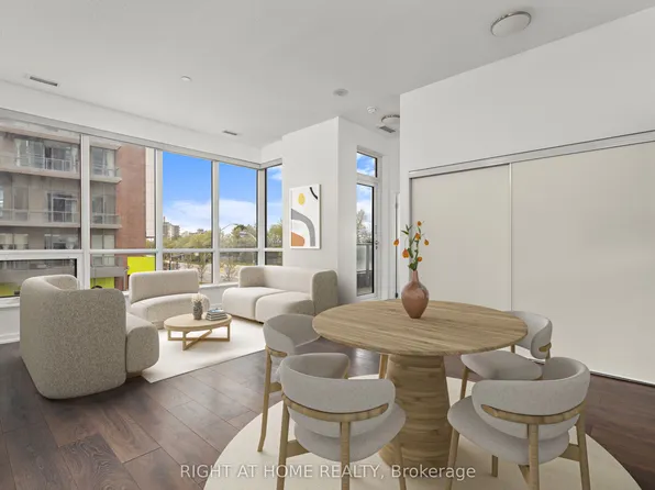 (undisclosed Address), Toronto, ON M2J 0E2