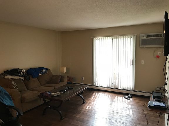 5th image of 4120 Lexington Ave S APT 106