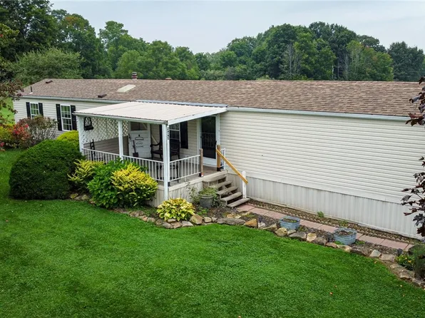 303 Eau Claire Rd, Boyers, PA 16020