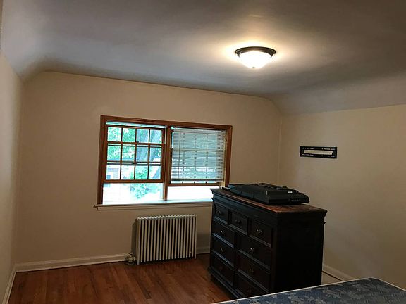 4th image of 81-30 193rd St Floor 2