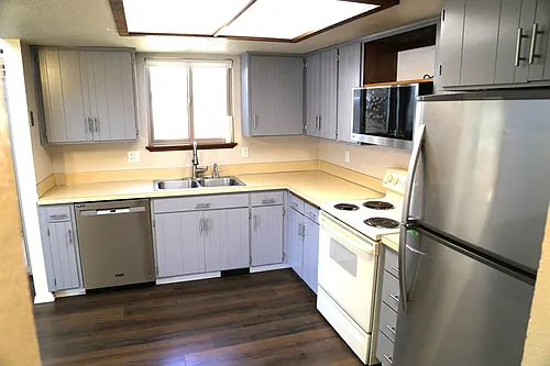 327 Marlon St Photo 1