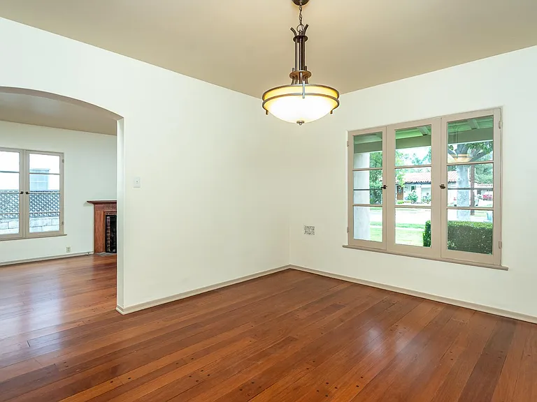 908 Burchett St — Photo 13