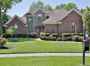 8715 Glenfield Way, Louisville, KY
