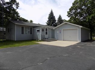 36275 Round Lake Loop, Ottertail, MN 56571