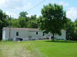 14201 150th Ave, Mystic, IA 52574