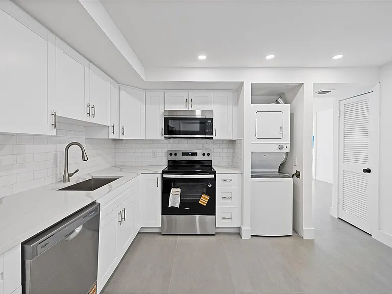 1360 S Ocean Blvd #403 — Photo 26