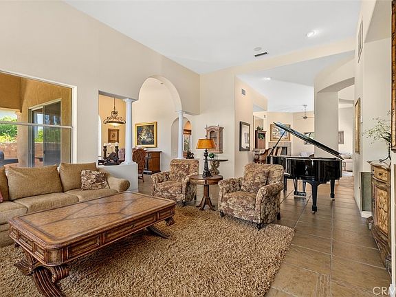 3rd image of 1228 Verdugo Rd