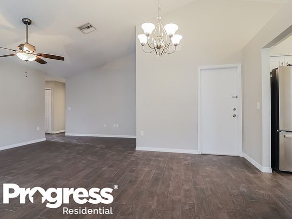 4th image of 10610 Wyndcliff Dr