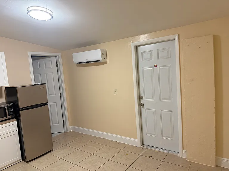 5763 Purdy Ln — Photo 15