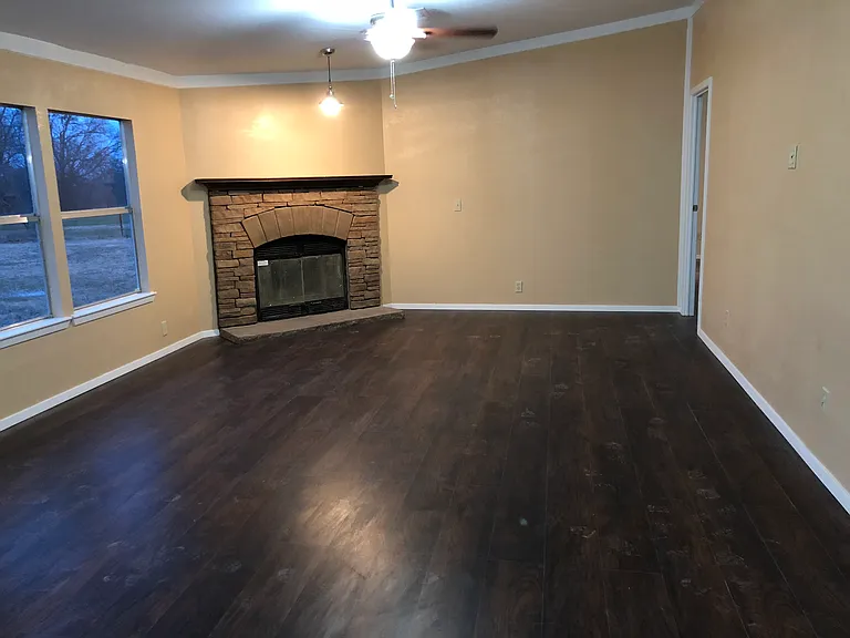 7277 N FM 148 — Photo 13