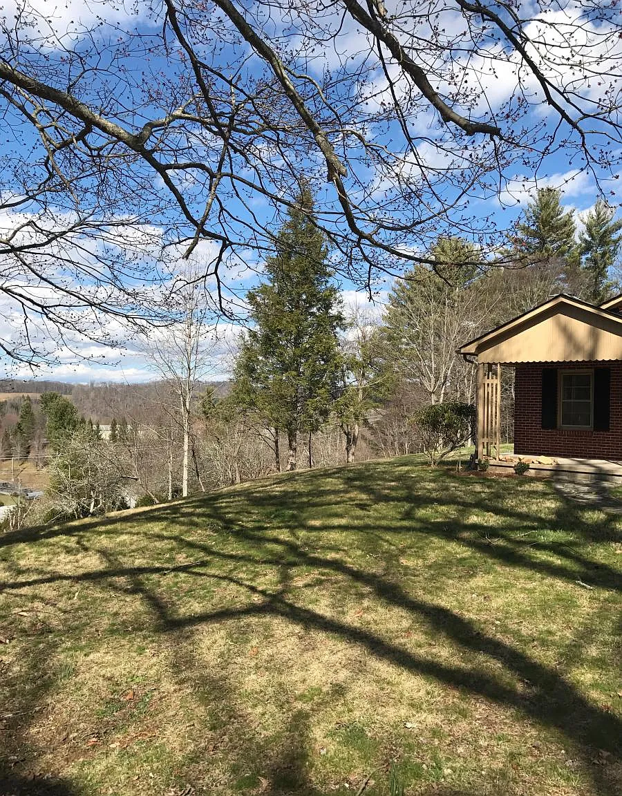 2 bed, 1.5 bath, 1188 sqft, $1,900 — Photo 2