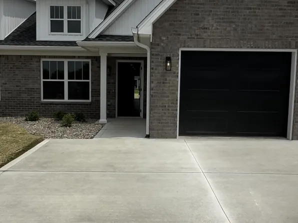 1014 Ray Wimsett Blvd #B, Bardstown, KY 40004