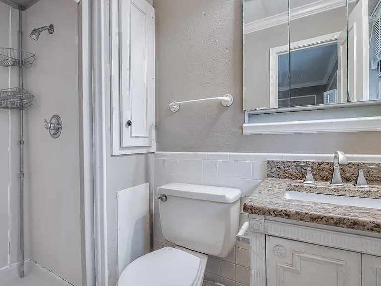 2639 Globe Ave — Photo 16