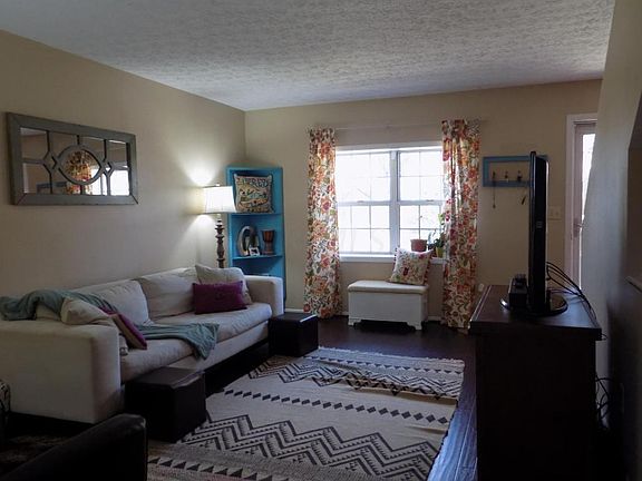 4th image of 4644 Orwell Dr