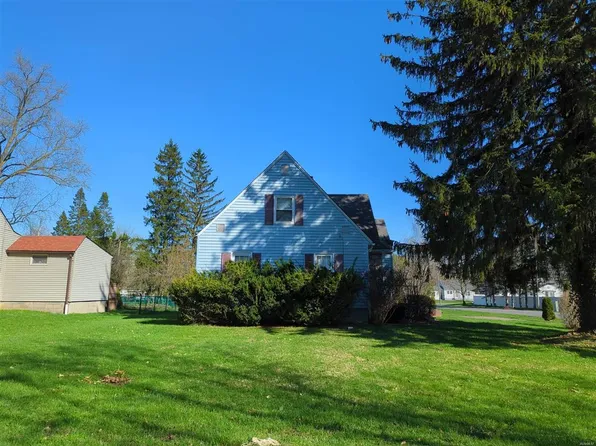 200 Washington Dr, New Hartford, NY 13413
