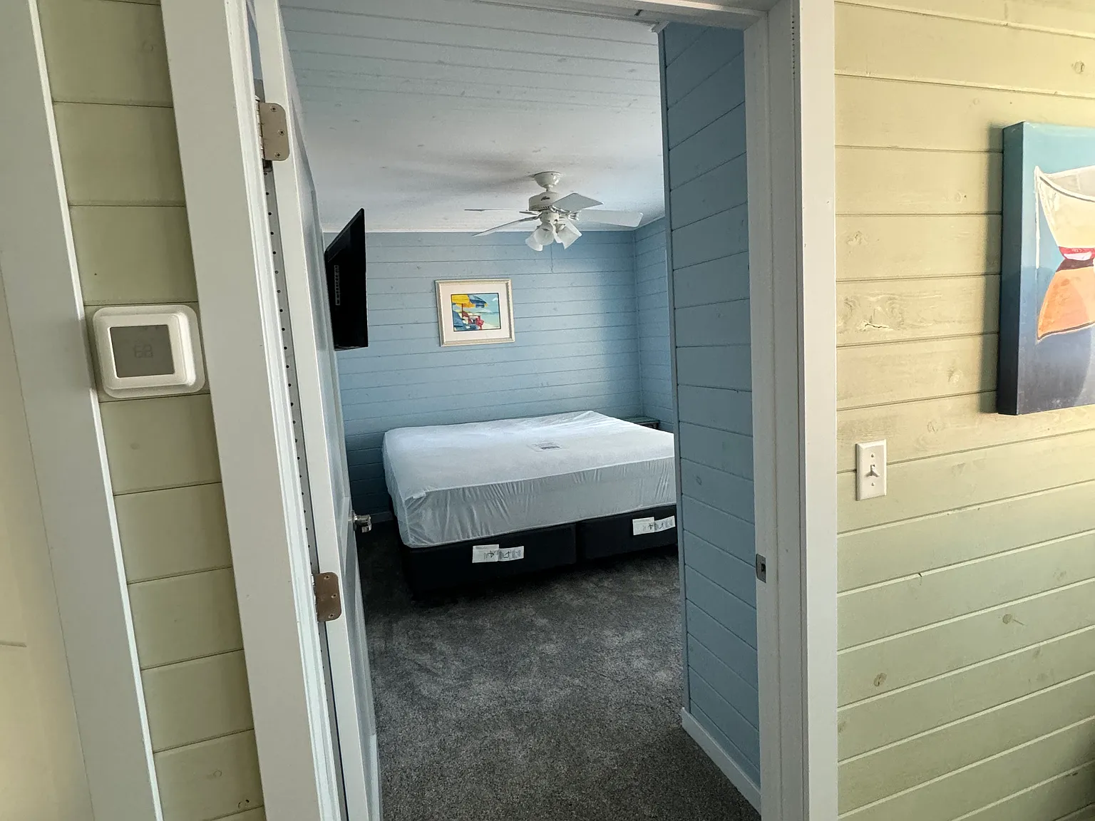 2 bed, $1,300 — Photo 3