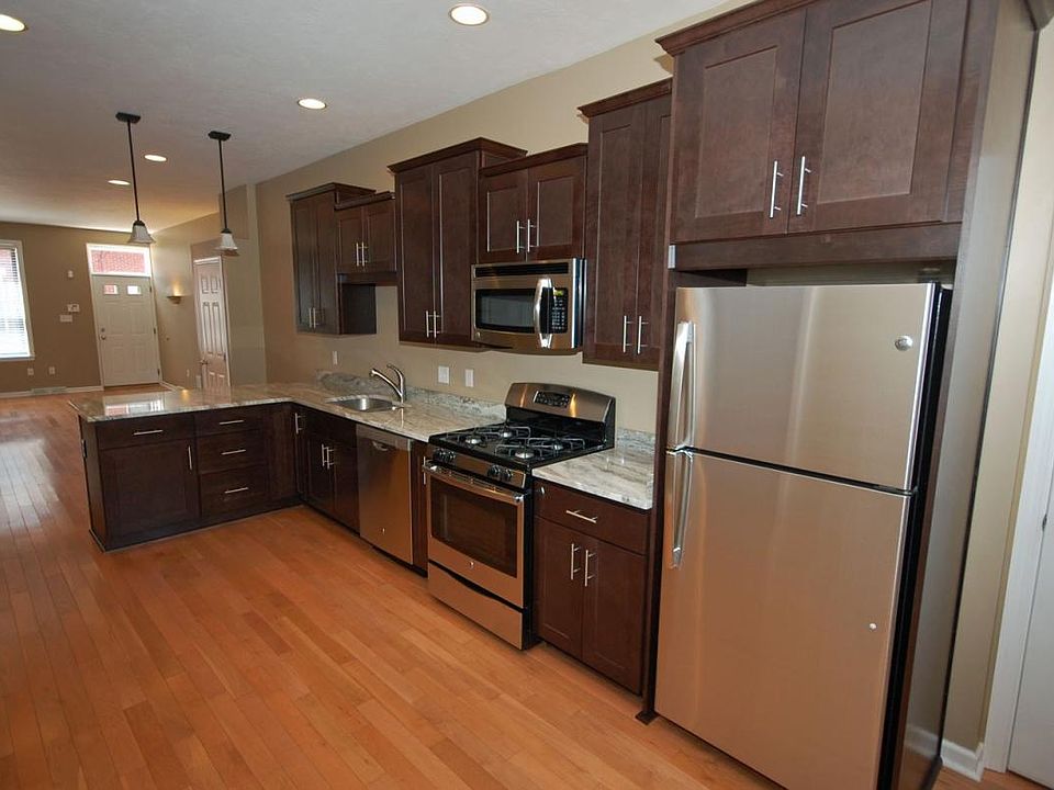 Updated kitchen w granite and stainless steel appliances