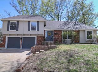 7509 W 98th Ter, Overland Park, KS 66212