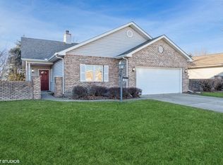 1670 Redbud Dr, Hobart, IN 46342