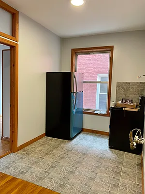 Rented by Bezell Group | media 10