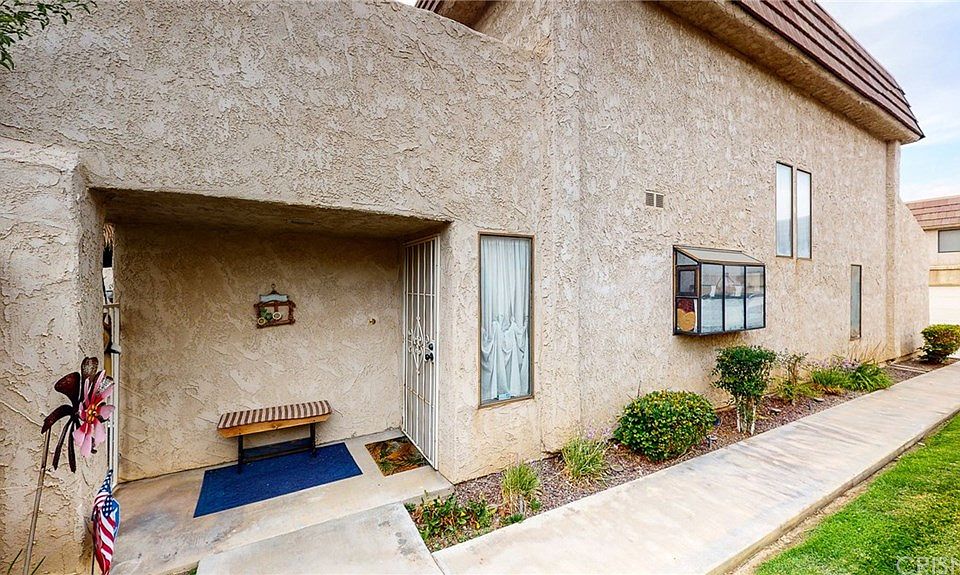 1st image of 426 W Avenue J5 Unit 26