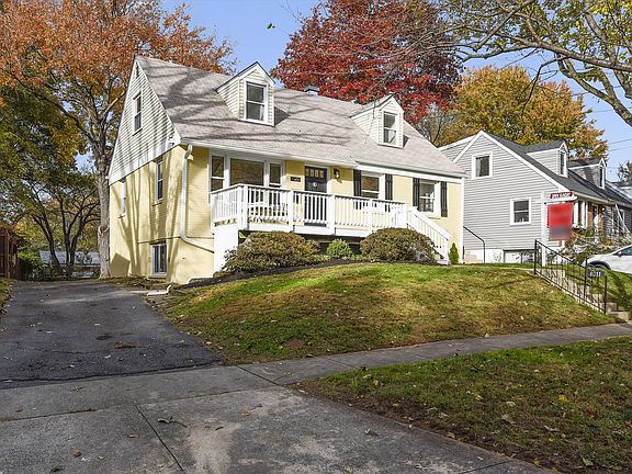 4th image of 4011 Spruell Dr
