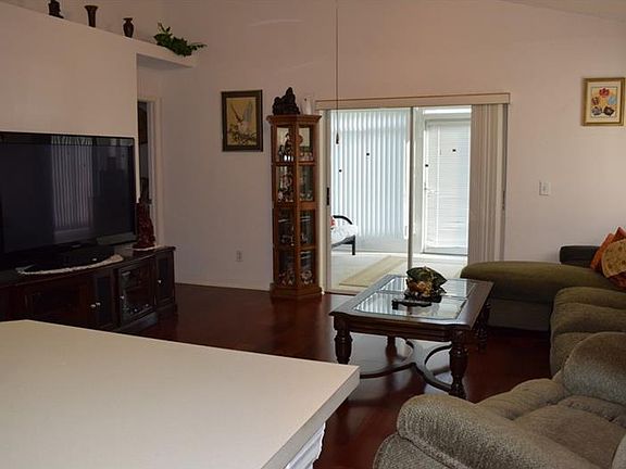 5th image of 1832 Vista River Dr