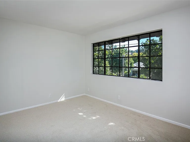 402 El Centro St — Photo 20