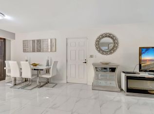 7564 Regency Lake Dr APT 102, Boca Raton, FL 33433
