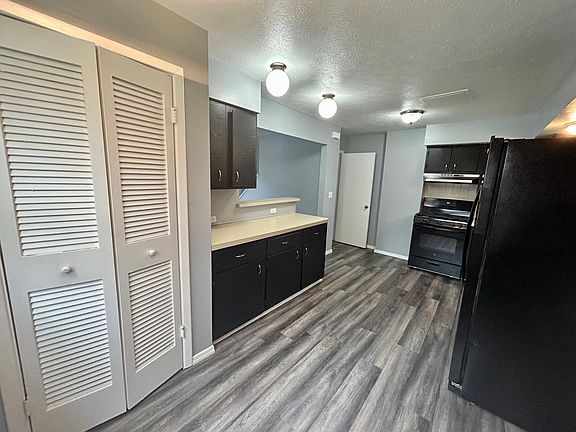 5th image of 4387 Elmhurst Dr