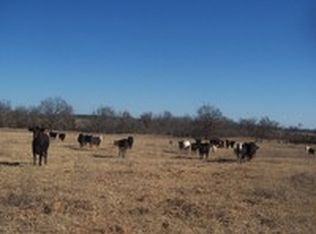 1414 N 4270th Rd, Hugo, OK 74743