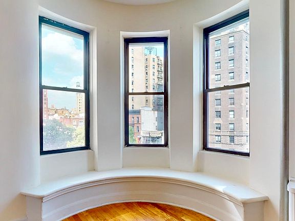4th image of 240 W 104th St APT 6B