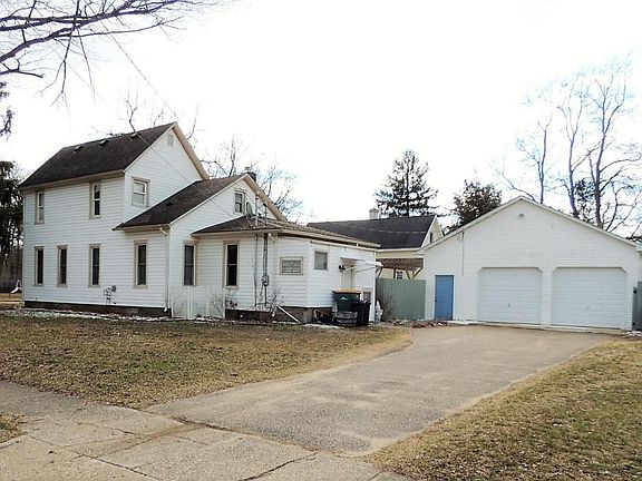 3rd image of 97 Dunning Ave