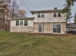 111 Memo Ln, Dickson City, PA 18519