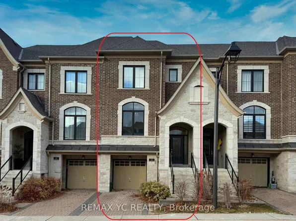 33 Duncombe Ln, Richmond Hill, ON L4C 1C2