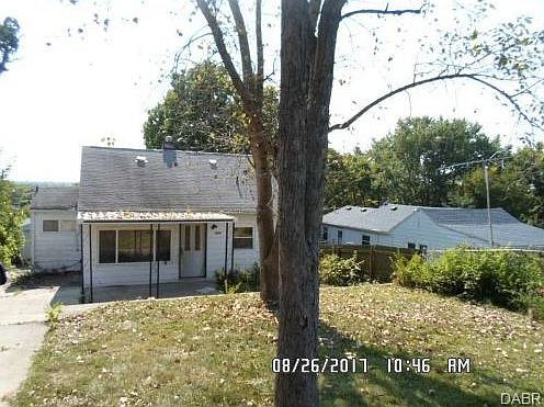 1st image of 4938 Hamlin Dr