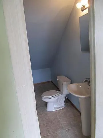 324 N 3rd Ave — Photo 6