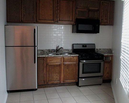 2nd image of 1102 12th St #A