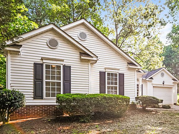 3rd image of 5833 Lawnmeadow Dr
