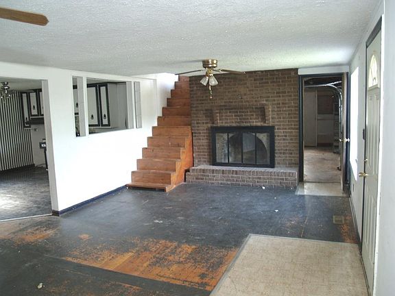 2nd image of 12 Valleyview Dr