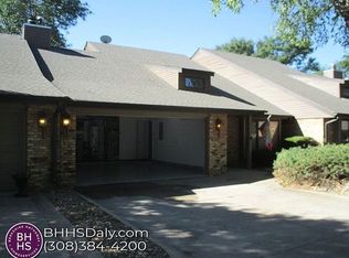 1413 Stagecoach Rd, Grand Island, NE 68801