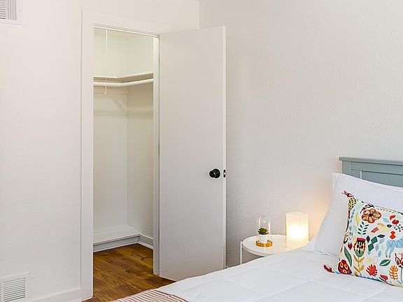 small room closet