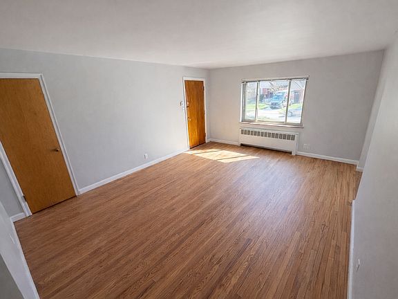 3rd image of 4112 Paxton Ave APT 1
