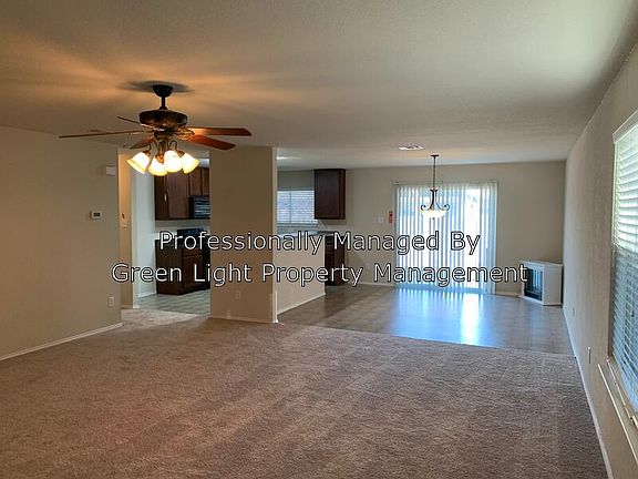 3rd image of 9432 Tierra Verde Dr