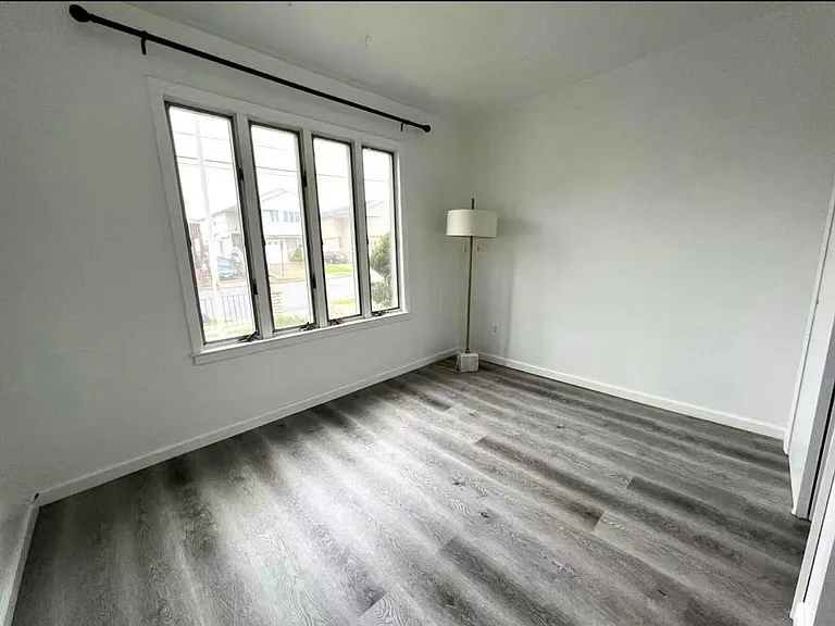148 Slater Blvd #1R — Photo 3