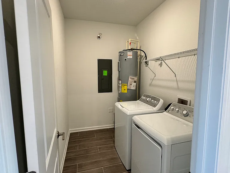 2571 Relaxing Ln — Photo 8