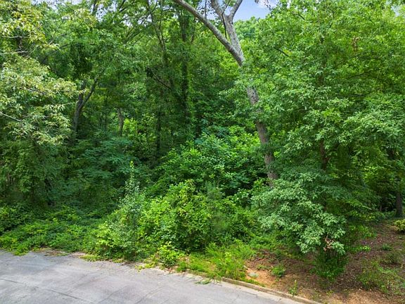 5th image of 6804 Brookwood Ct
