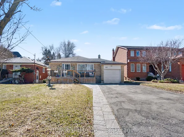 257 Olive Ave, Toronto, ON M2N 4P5