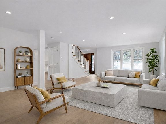 3rd image of 510 Common St