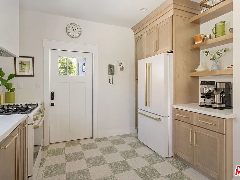 137 E Avenue 43 — Photo 12